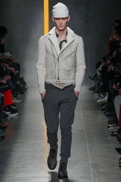 Look 33